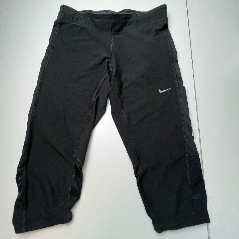 NIKE Women's  Knee Length Black Running Activewear Pants Athletic Dri-Fit XS